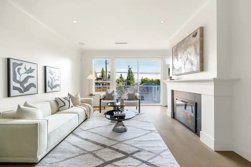 7379 IMPERIAL STREET - photo 4 of 29