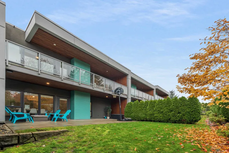 3 3595 SALAL DRIVE - photo 3 of 25