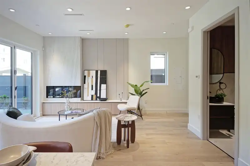 2 3315 W 10TH STREET - photo 1 of 27