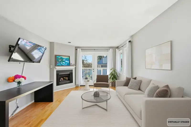 203 1538 BOWSER AVENUE - photo 1 of 25