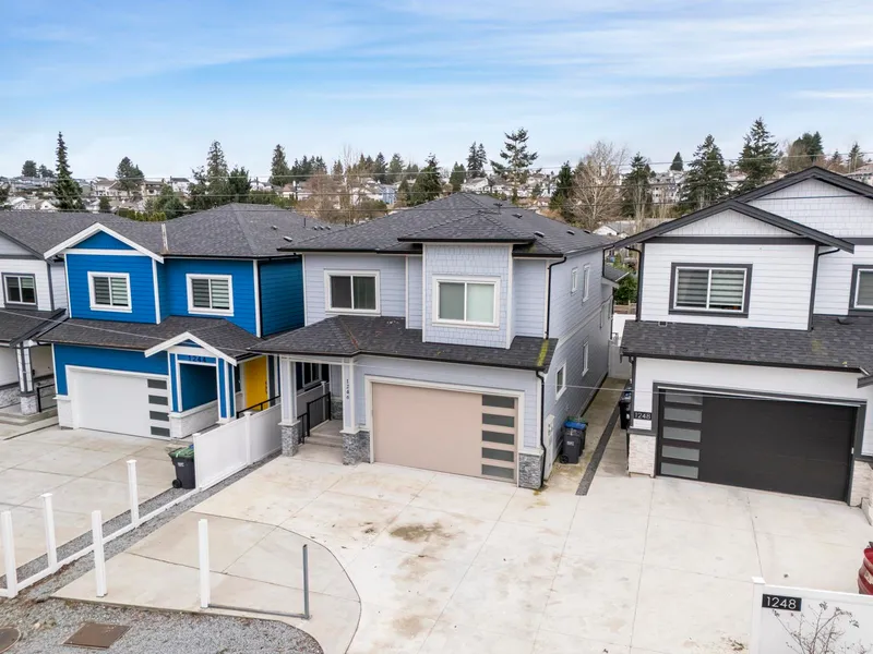 1246 PITT RIVER ROAD - photo 2 of 25