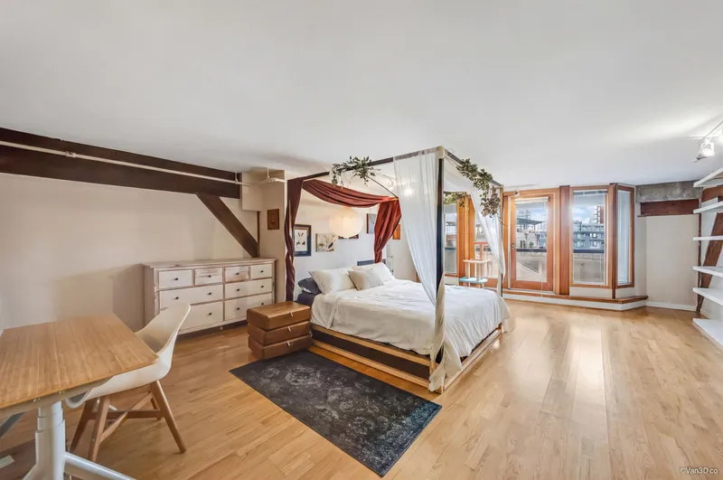 5-1 550 BEATTY STREET - photo 3 of 25