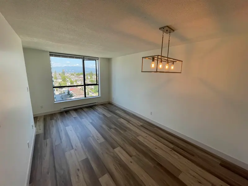 1507 3438 VANNESS AVENUE - photo 2 of 13