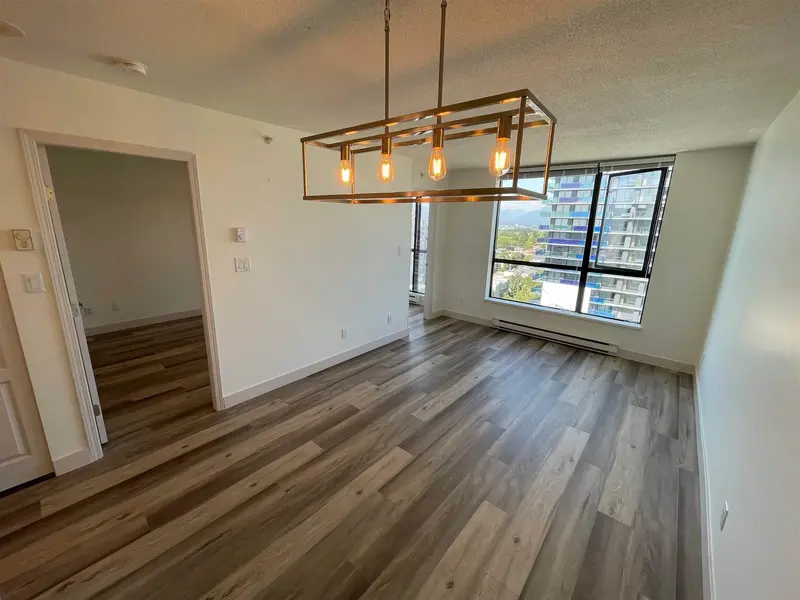 1507 3438 VANNESS AVENUE - photo 4 of 13