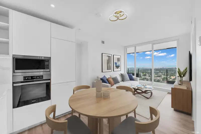 3101 6699 DUNBLANE AVENUE - photo 1 of 35
