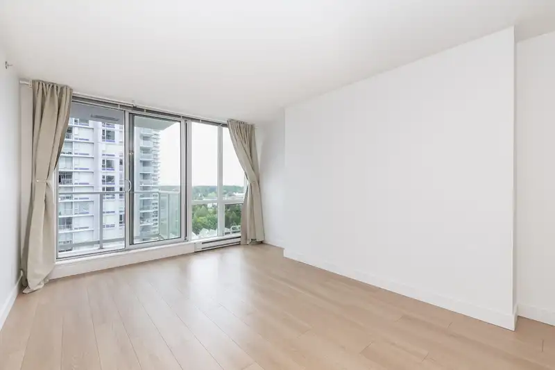 2109 13688 100 AVENUE - photo 3 of 24