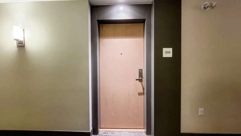 308 9233 ODLIN ROAD - photo 2 of 24