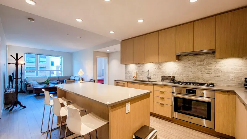 308 9233 ODLIN ROAD - photo 3 of 24