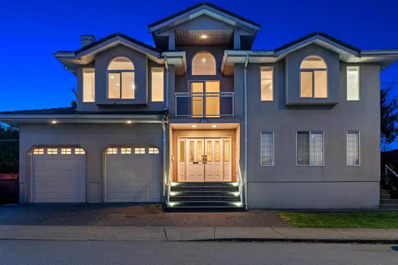 7707 12TH AVENUE - photo 1 of 39
