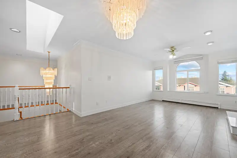 7707 12TH AVENUE - photo 4 of 39