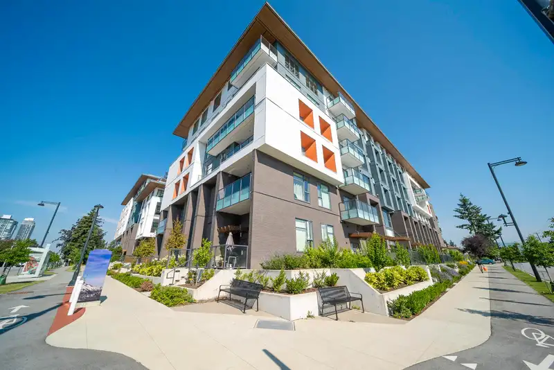611 10829 140 STREET - photo 1 of 32