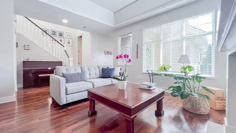 30 15450 ROSEMARY HEIGHTS CRESCENT - photo 2 of 34