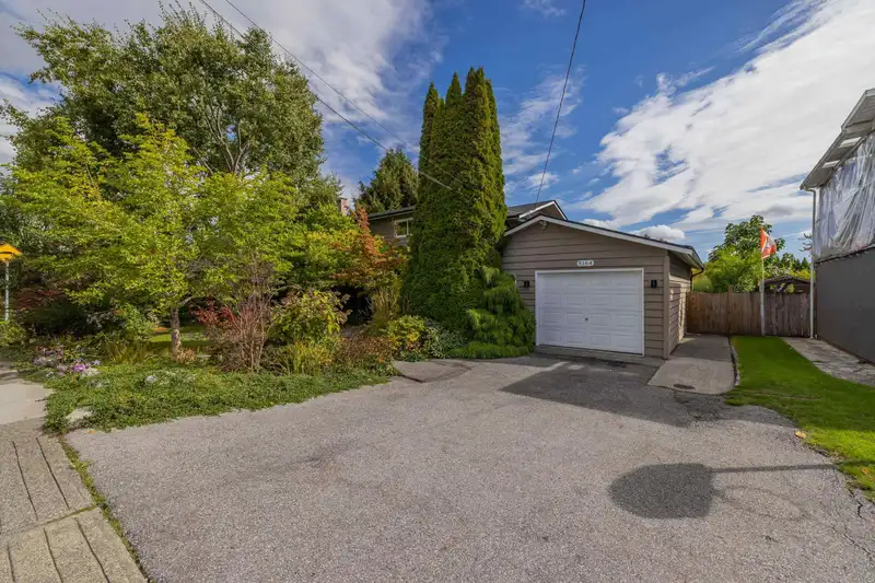 5164 CENTRAL AVENUE - photo 2 of 40