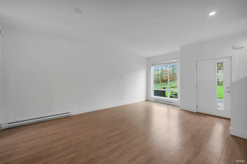 41 16433 19 AVENUE - photo 3 of 21
