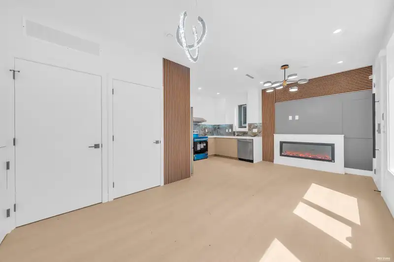 2891 ETON STREET - photo 2 of 23