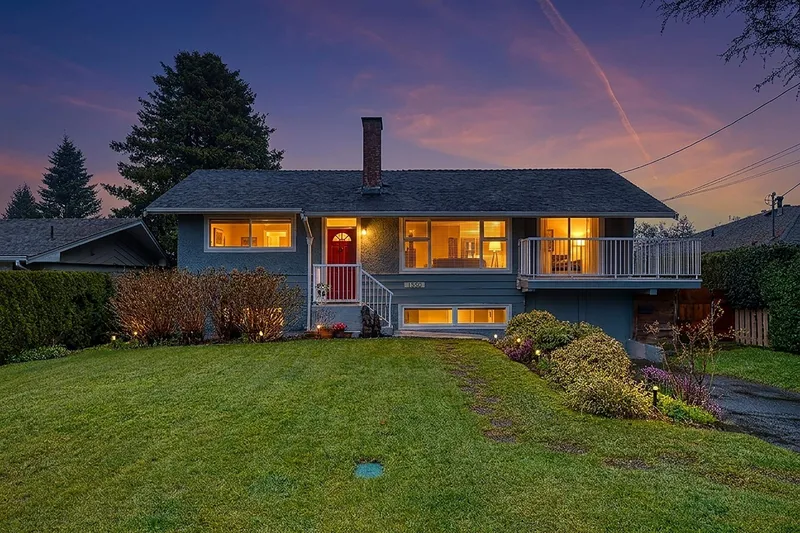 1350 FINLAY STREET - photo 2 of 25