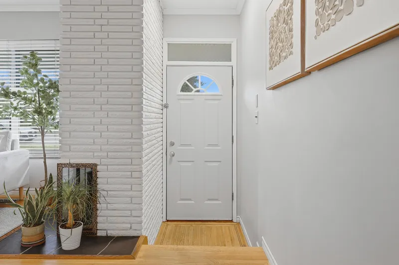 1350 FINLAY STREET - photo 4 of 25