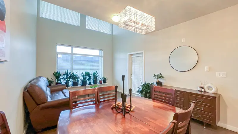 PH16 5288 GRIMMER STREET - photo 4 of 24