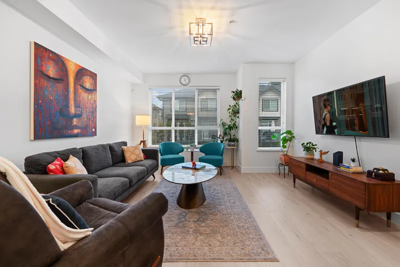 47 8570 204 STREET - photo 1 of 25