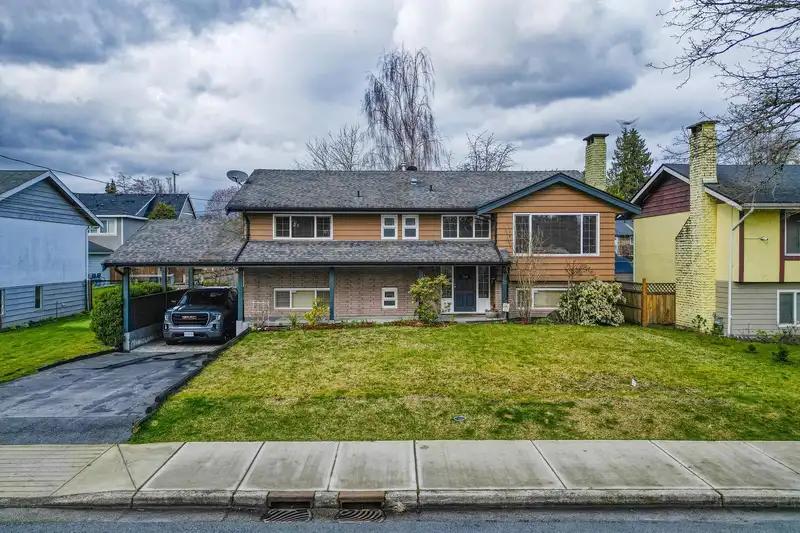 779 ADIRON AVENUE - photo 1 of 34