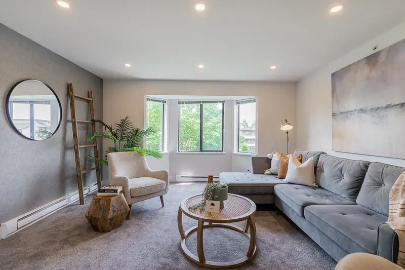 316 20454 53 AVENUE - photo 1 of 25