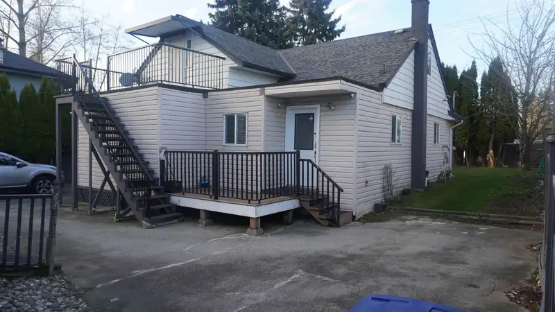 12248 72 AVENUE - photo 2 of 19