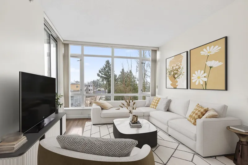 804 4888 NANAIMO STREET - photo 2 of 25