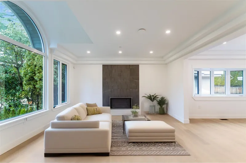 4085 SW MARINE DRIVE - photo 2 of 25