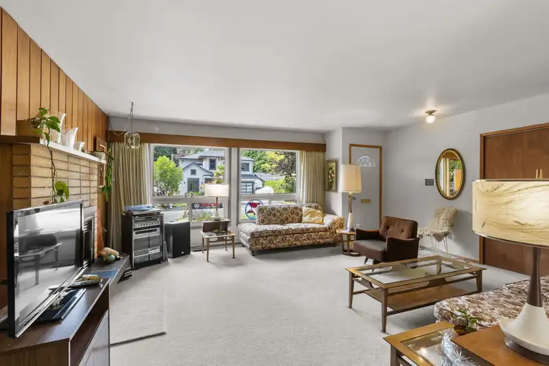 24 66A STREET - photo 4 of 15