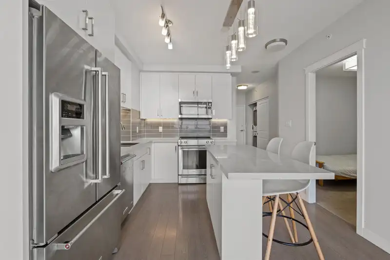 1703 11967 80 AVENUE - photo 3 of 26