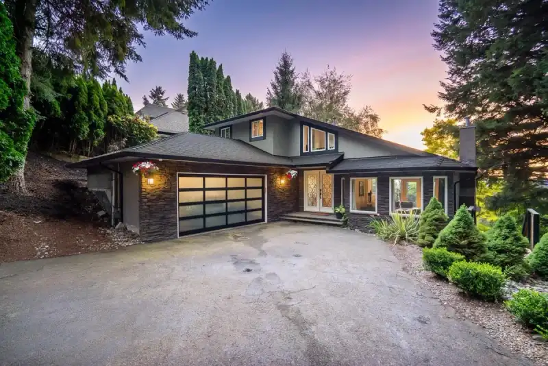2724 ST. MORITZ WAY - photo 1 of 38