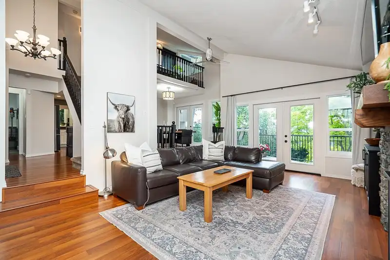 2724 ST. MORITZ WAY - photo 4 of 38