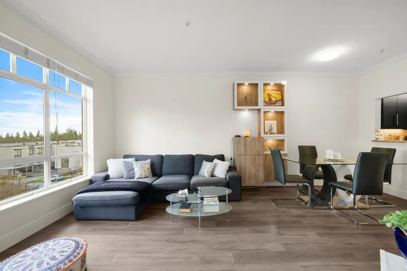 317 630 ROCHE POINT DRIVE - photo 4 of 16