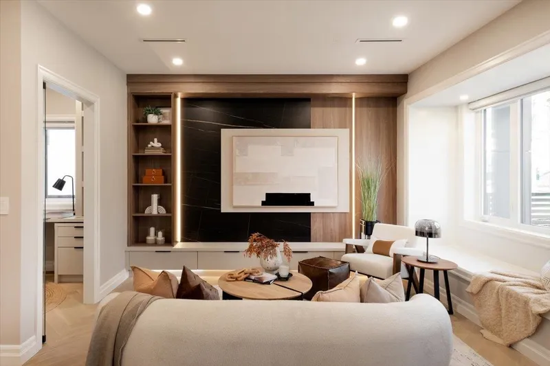 1 6061 SHERBROOKE STREET - photo 3 of 25