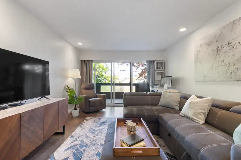205 1827 W 3RD AVENUE - photo 3 of 14