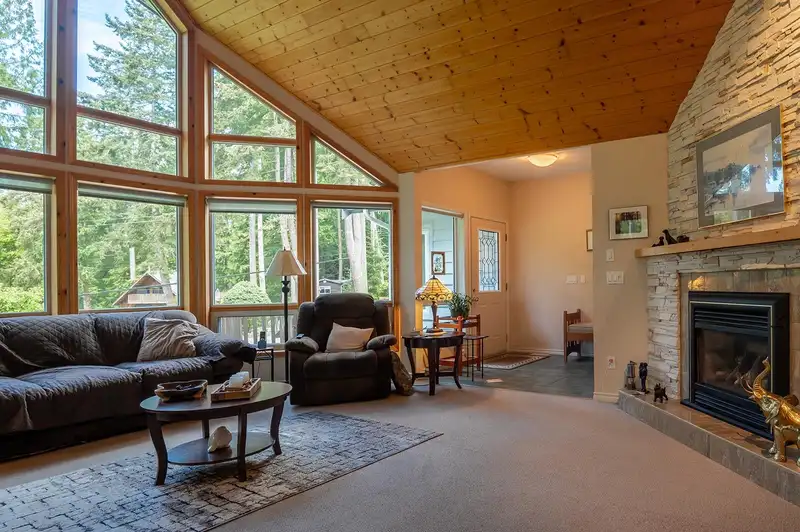 1154 FLUME ROAD - photo 4 of 39