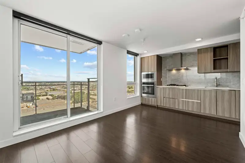 2709 455 SW MARINE DRIVE - photo 1 of 30