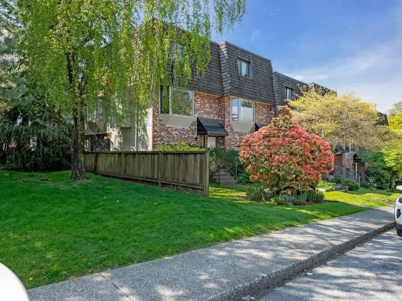 155 W 20TH STREET - photo 1 of 25