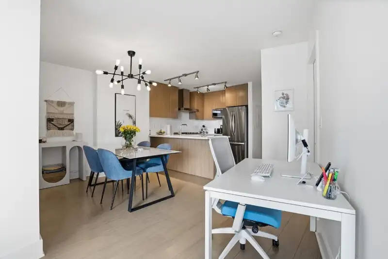 3006 4189 HALIFAX STREET - photo 4 of 22