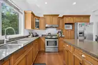4330 BLAUSON BOULEVARD - thumbnail 4