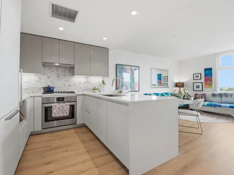 1304 8188 FRASER STREET - photo 1 of 21
