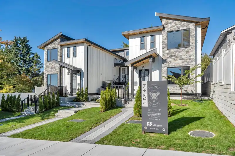 104 743 GAUTHIER AVENUE - photo 4 of 38