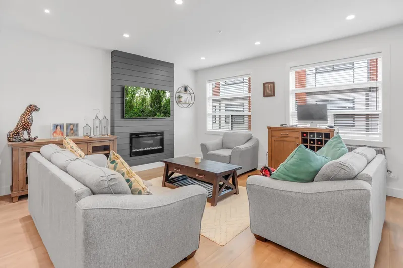 2 32970 TUNBRIDGE AVENUE - photo 3 of 19