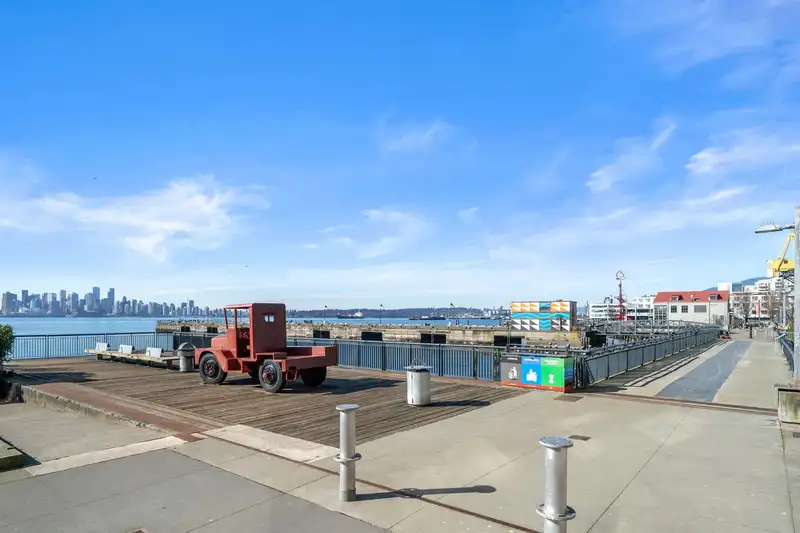 808 199 VICTORY SHIP WAY - photo 3 of 13