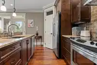 1 5882 COWICHAN STREET - thumbnail 13