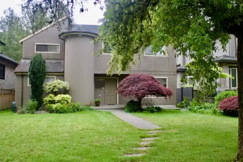 1624 W 61ST AVENUE - photo 1 of 26