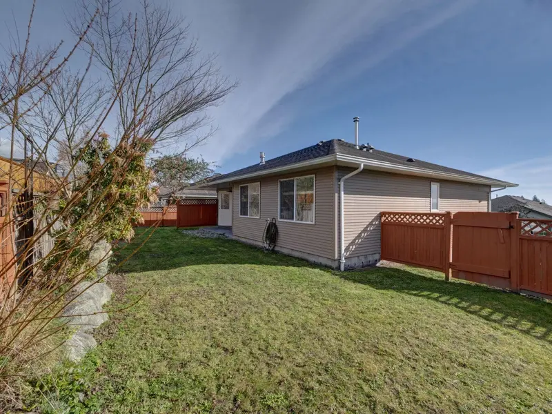 5683 EMILY WAY - photo 2 of 25