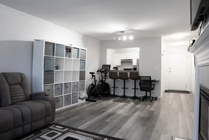 309 12125 75A AVENUE - photo 1 of 11