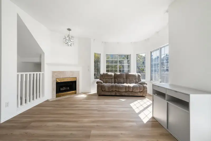 42 12871 JACK BELL DRIVE - photo 3 of 24