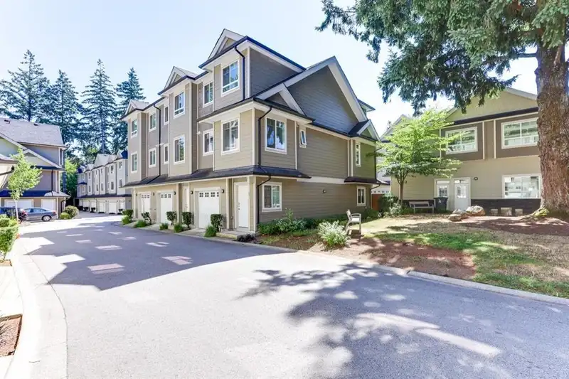 20 14285 64 AVENUE - photo 1 of 29